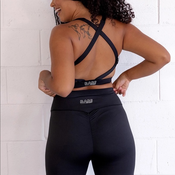 Rare Sport “Ferocious V” Sport Bra. Size Small, Black. - Picture 4 of 6